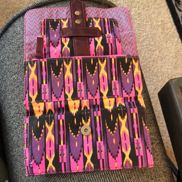 4/$12 Target Patterned Wallet - Picture 4 of 5